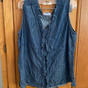 Woman’s Liz Claiborne Shirt (M)